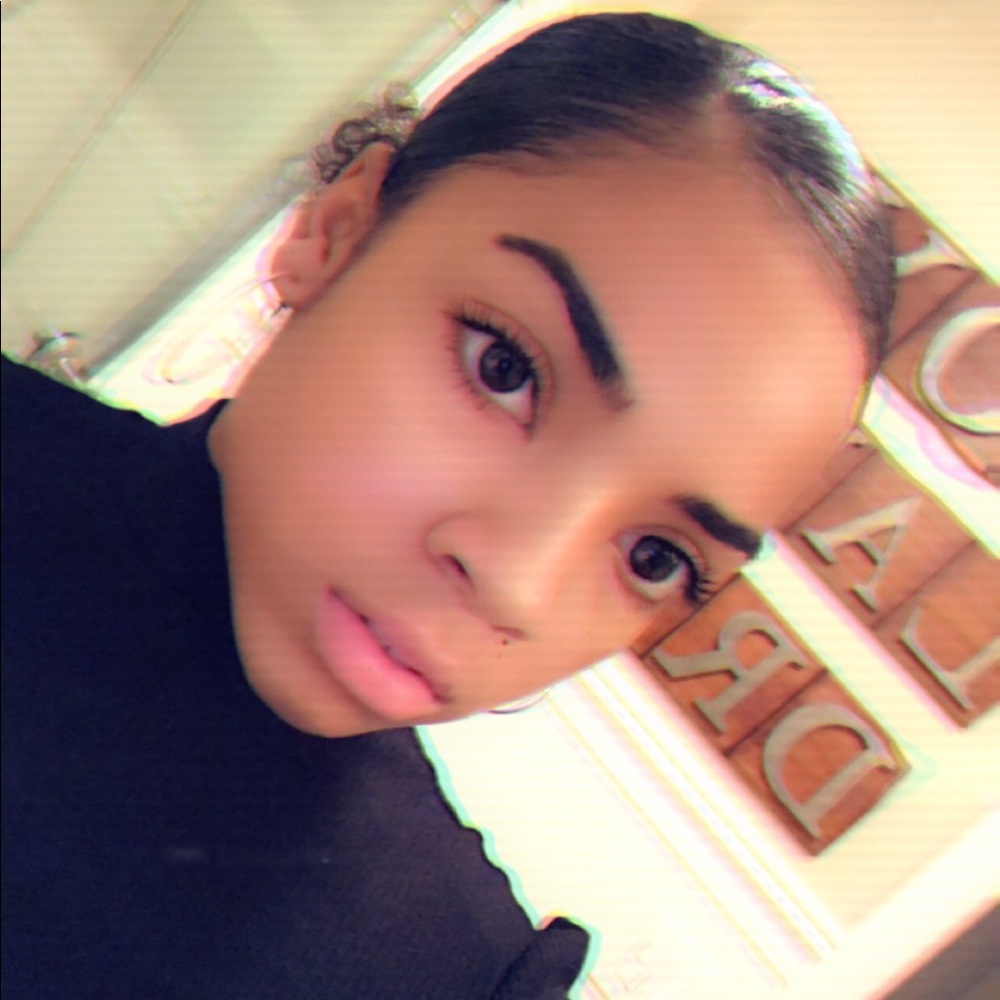 Meet your Posher, Kendall
